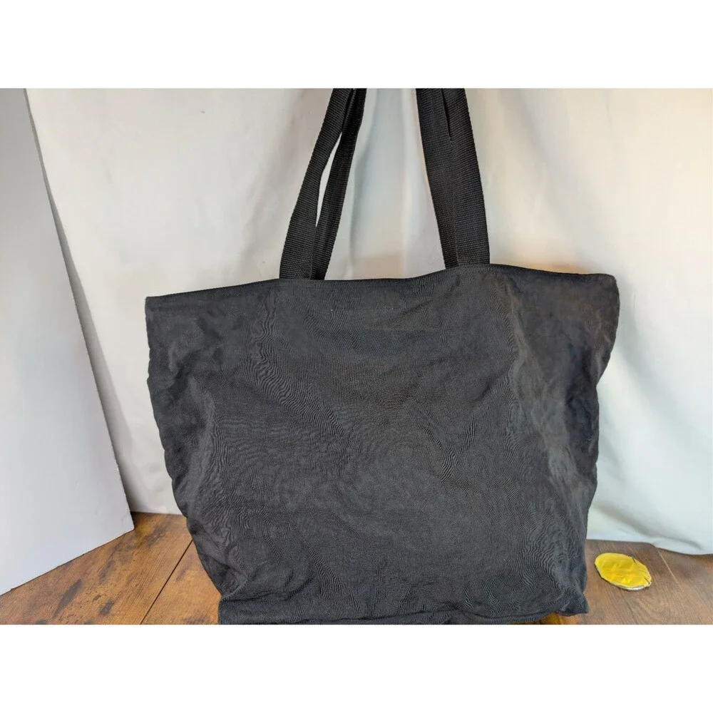 Vtg Walt Disney World Tote Bag Black Nylon Embroidered Character Spell Out Retro
